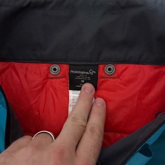 Norrona Lofoten GORE-TEX Pant - Women's - Picture 2 of 3